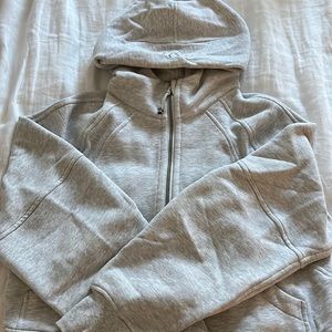 Lululemon light grey scuba half zip